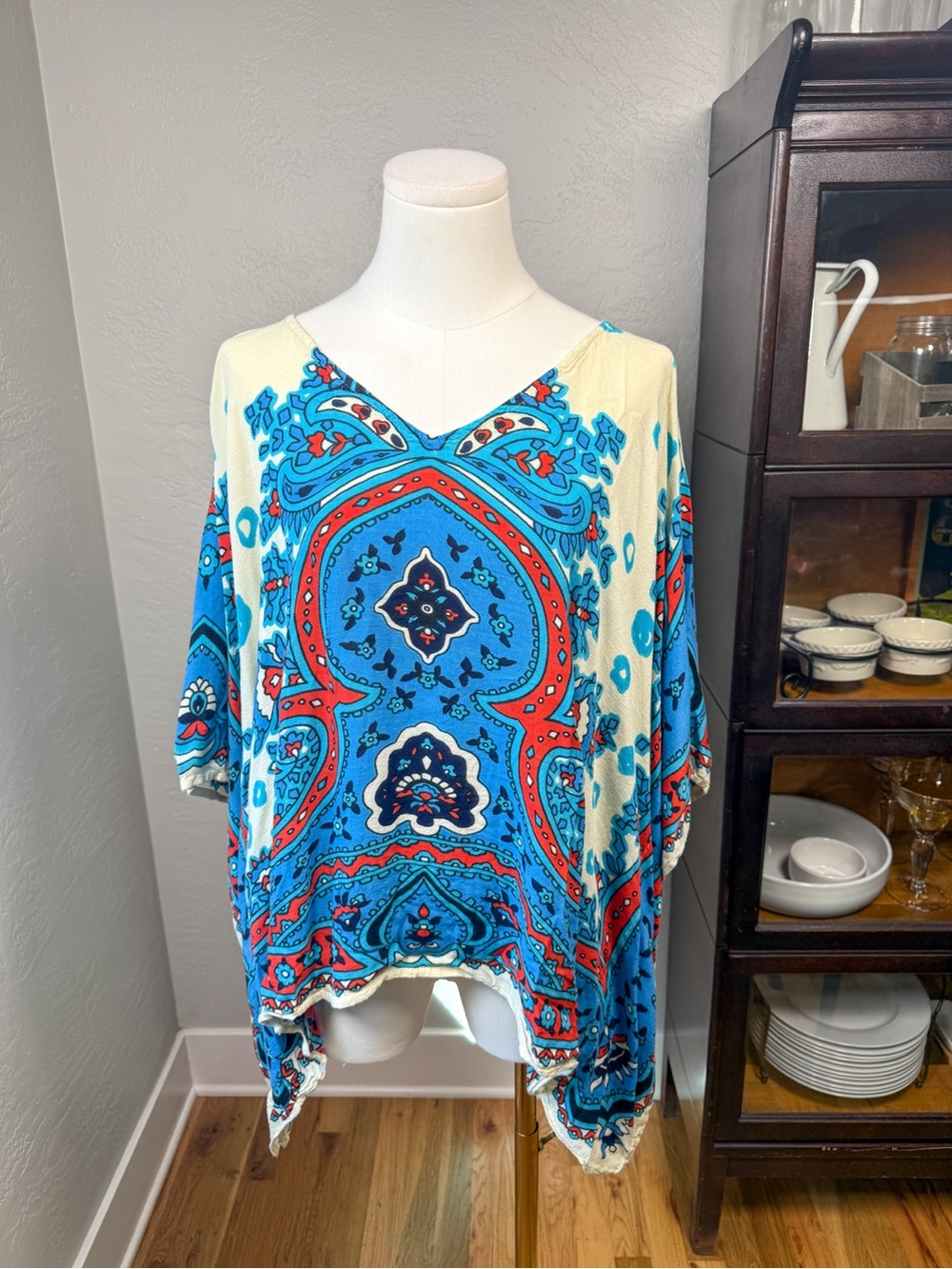 Theodora & Callum Blue Red Paisley Boho Viscose Caftan Top One Size